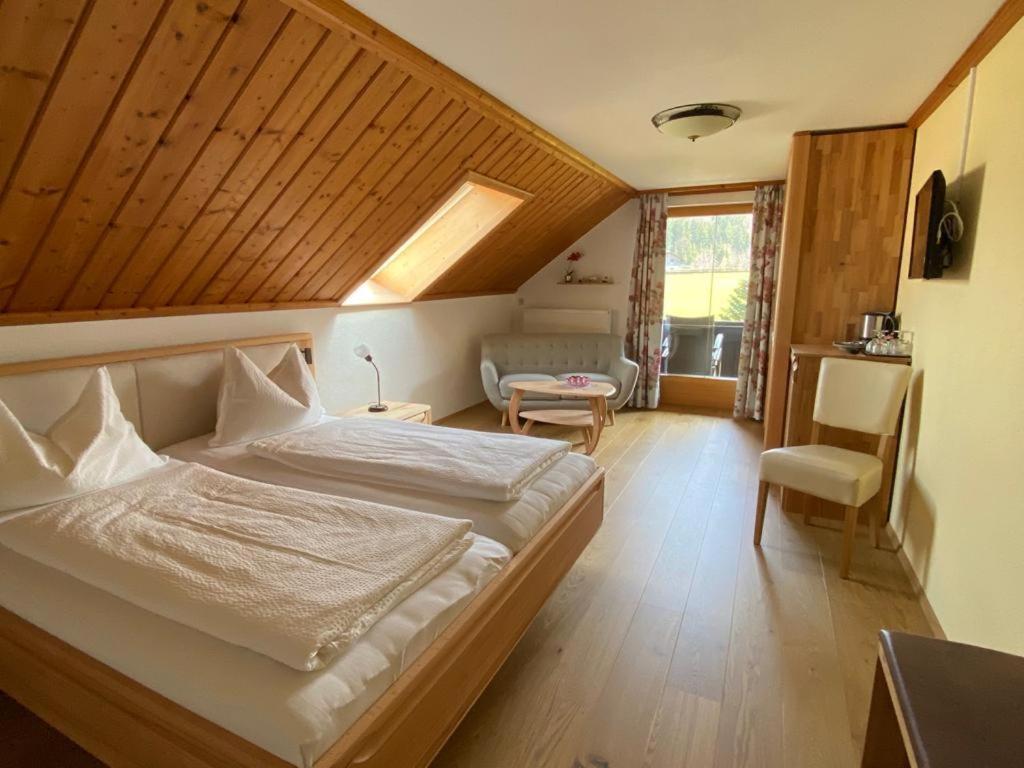 Pension Hohenau Hotel Фушл ам Зее Екстериор снимка
